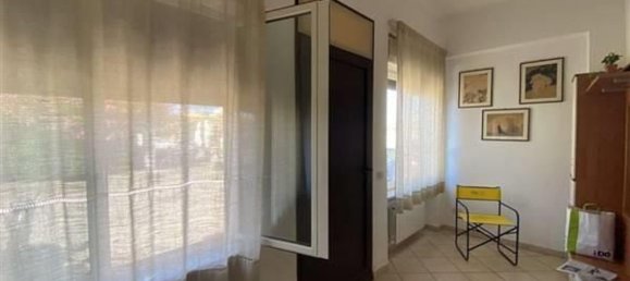 6 rooms Apartment in Grosseto, Italy No. 258680 6