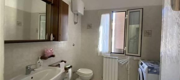 6 rooms Apartment in Grosseto, Italy No. 258680 19