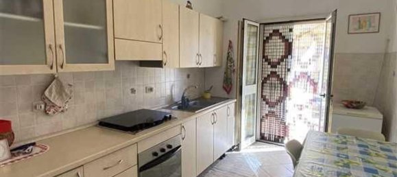 6 rooms Apartment in Grosseto, Italy No. 258680 11