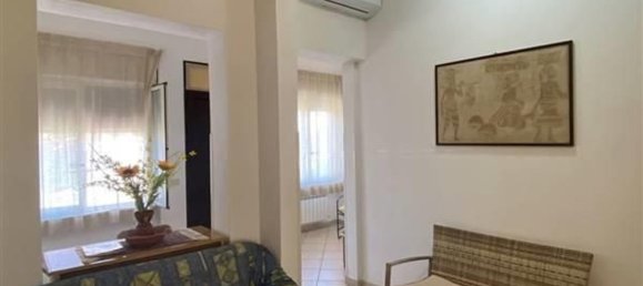 6 rooms Apartment in Grosseto, Italy No. 258680 9