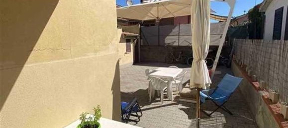 6 rooms Apartment in Grosseto, Italy No. 258680 12