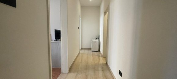 3 rooms Apartment in Bologna, Italy No. 20201 27