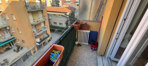 3 rooms Apartment in Bologna, Italy No. 20201 10