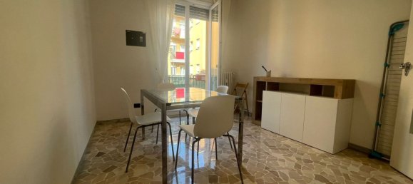 3 rooms Apartment in Bologna, Italy No. 20201 18