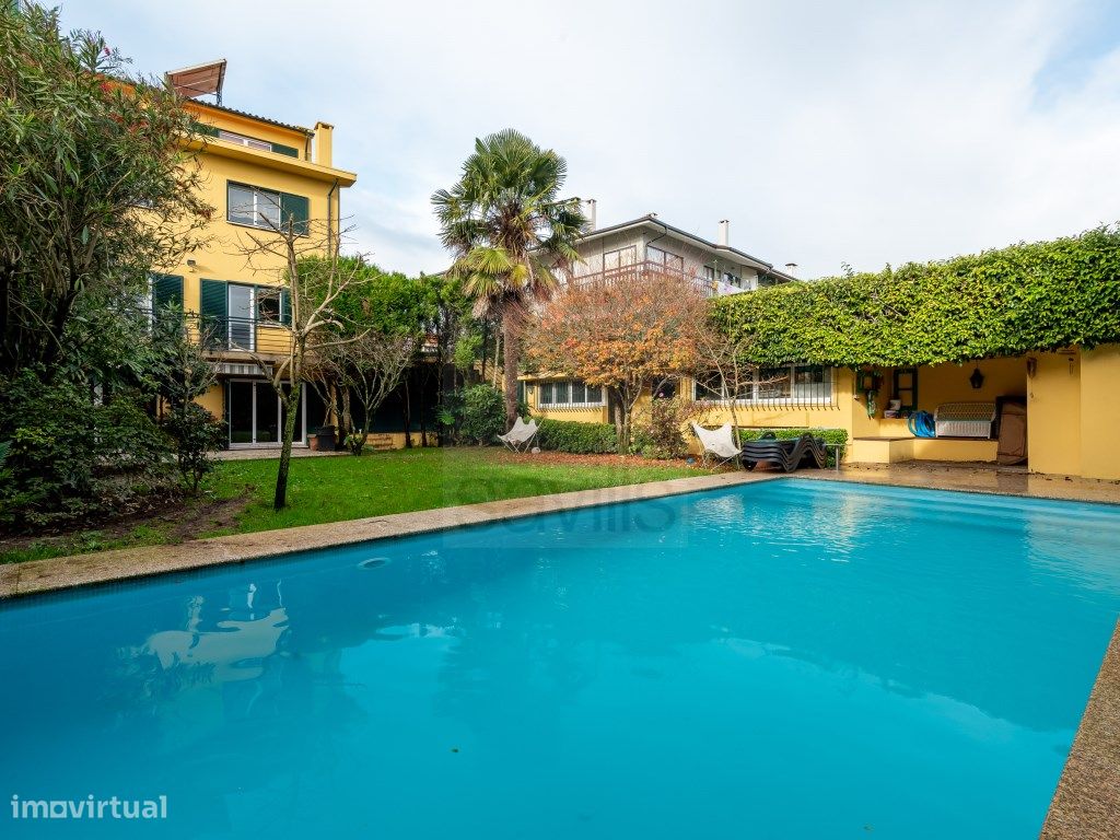 4 bedrooms House in Porto, Portugal No. 29139