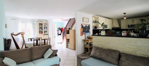 4 bedrooms House in Bornel, France No. 74083 2