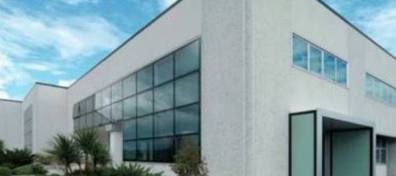 15 rooms Warehouse in Florence, Italy No. 9826 14