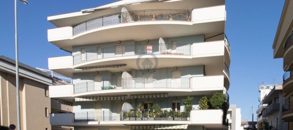 Apartamento de 2 habitaciónes en Alba Adriatica, Italy No. 186603 12