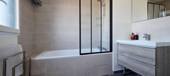 3 bedrooms Duplex in Chatillon, France No. 299618 14