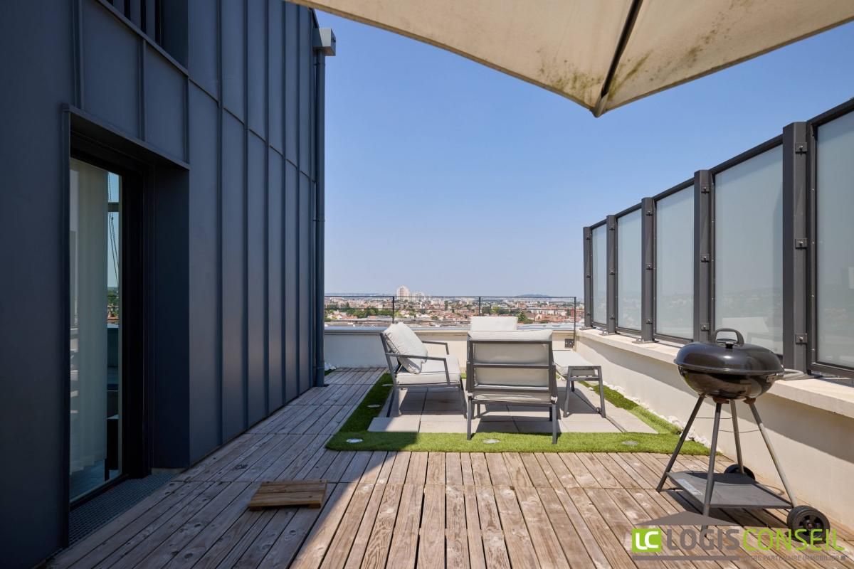 3 bedrooms Duplex in Chatillon, France No. 299618