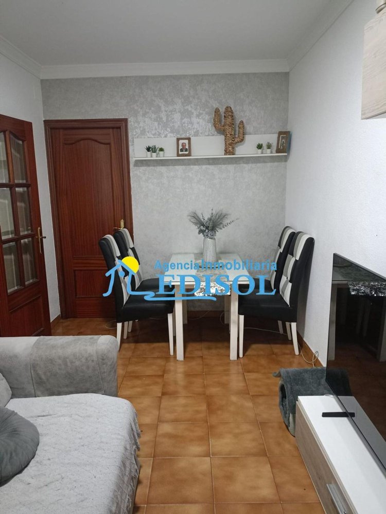 Apartamento de 3 dormitorios en Córdoba, Spain No. 154411