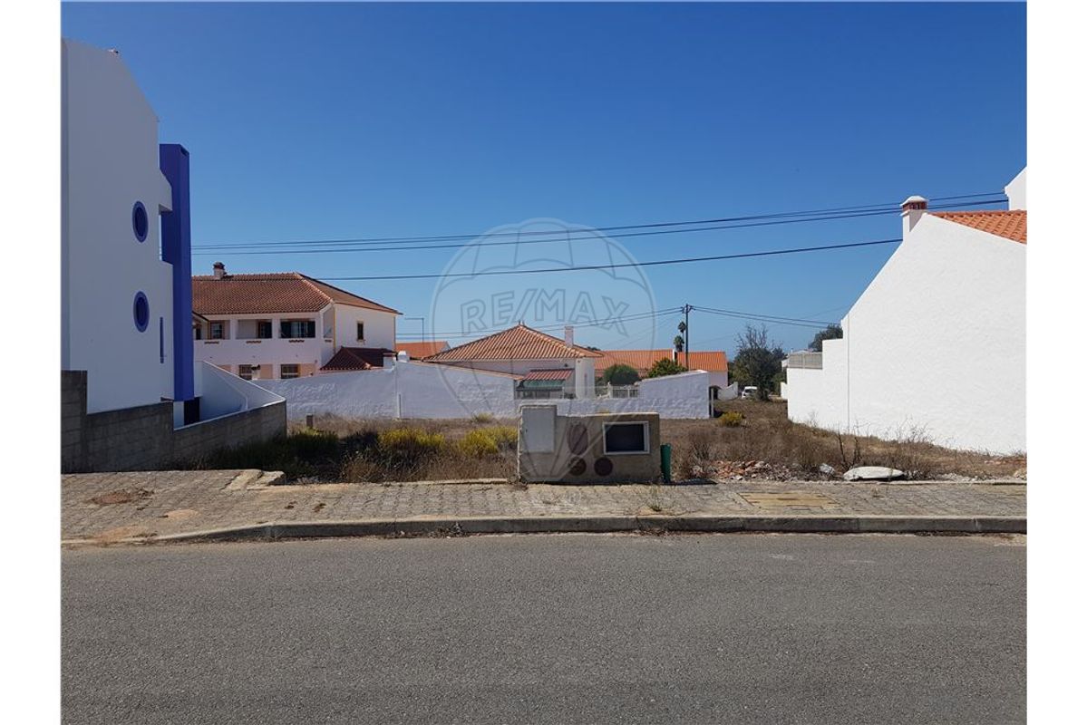 441m² Land in Odemira, Portugal No. 38403