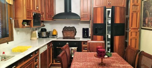 9 Schlafzimmer Villa in Epanomi, Greece, Nr. 4567 21