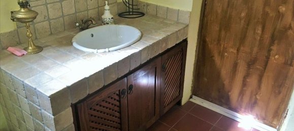 9 Schlafzimmer Villa in Epanomi, Greece, Nr. 4567 13