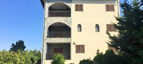 9 Schlafzimmer Villa in Epanomi, Greece, Nr. 4567 3