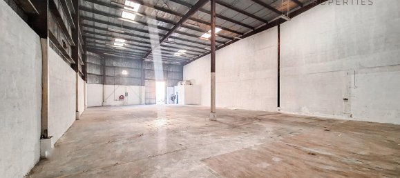 455.2m² Warehouse in Dubai, UAE No. 54828 3