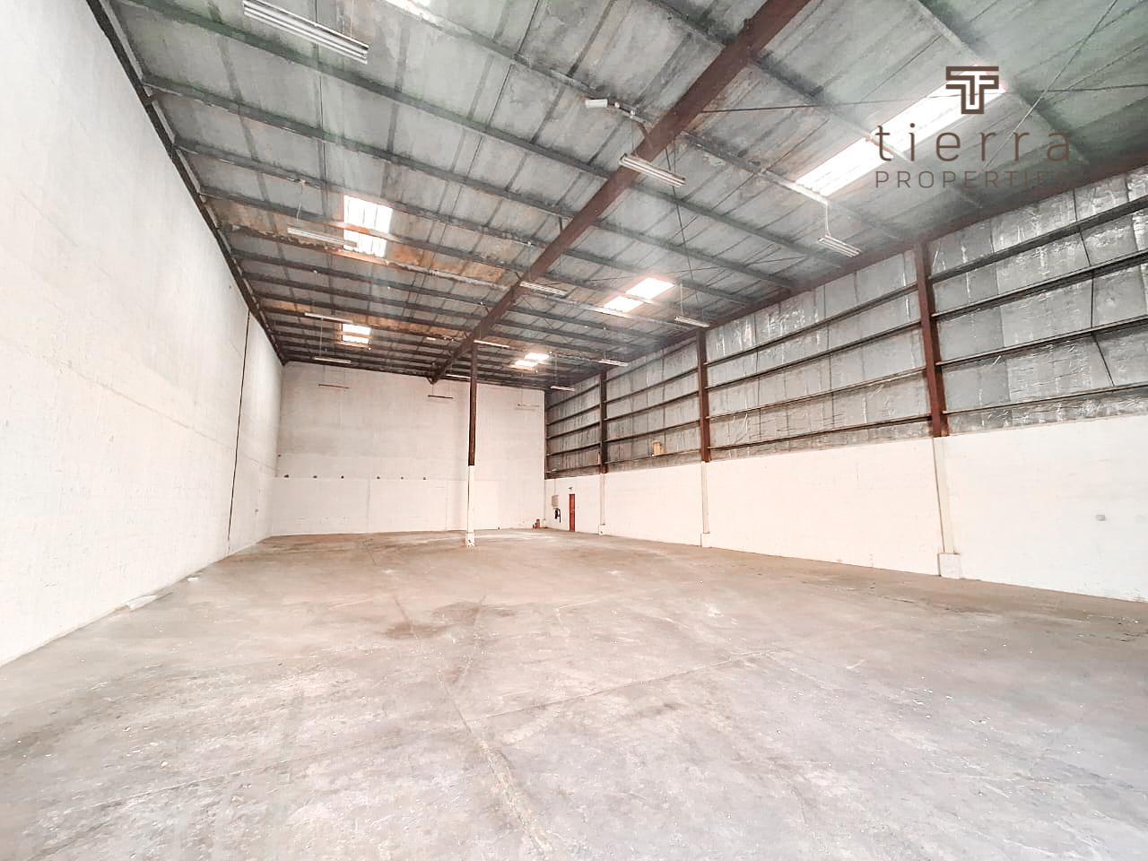 455.2m² Warehouse in Dubai, UAE No. 54828