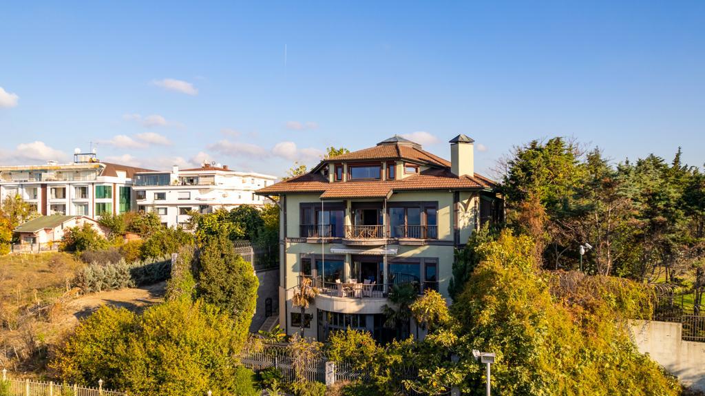 Villa 8+2 in Istanbul, Turkey, Nr. 40723