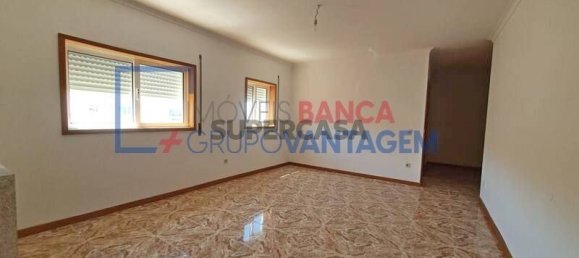 2 Schlafzimmer Wohnung in Oliveira de Azemeis, Portugal, Nr. 283529 2