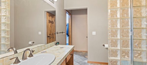 3 Schlafzimmer Gewerbliche Immobilie in Blue River, USA, Nr. 560306 24