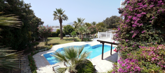 Villa 8+2 in Bodrum, Turkey No. 28198 12