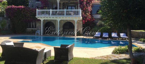 Villa 8+2 in Bodrum, Turkey No. 28198 3