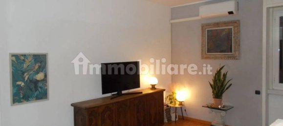 3 Schlafzimmer Wohnung in Saronno, Italy, Nr. 344046 2