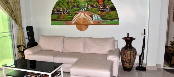 6 bedrooms Villa in Pattaya, Thailand No. 20058 3