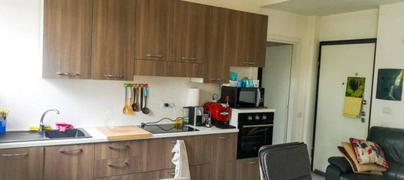 2-salle Appartement à Gallarate, Italy No. 113811 4