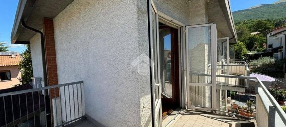 4 bedrooms House in Gualdo Tadino, Italy No. 269302 10