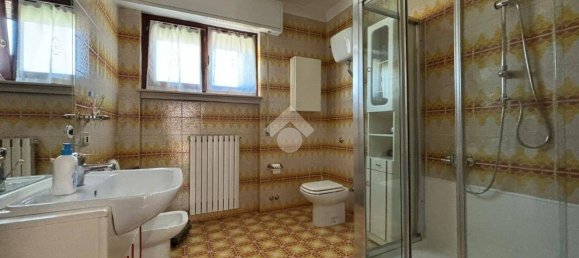 4 bedrooms House in Gualdo Tadino, Italy No. 269302 5