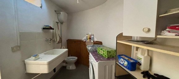 4 bedrooms House in Gualdo Tadino, Italy No. 269302 13