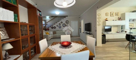 4 bedrooms House in Gualdo Tadino, Italy No. 269302 22