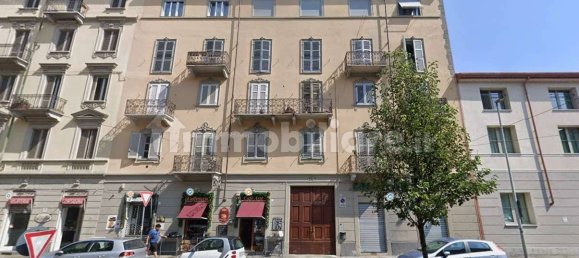 1 bedroom Apartment in Turin, Italy No. 10378 2