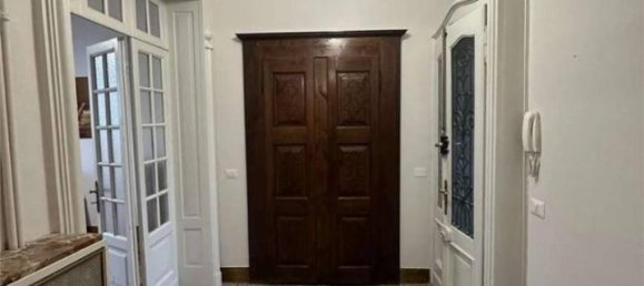 3-salle Appartement à Varese, Italy No. 30271 18