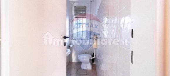 Propiedad comercial de 2 habitaciónes en Rescaldina, Italy No. 260731 15