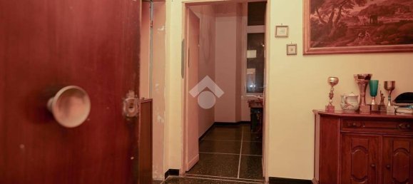 2 bedrooms Apartment in Genoa, Italy No. 121697 3