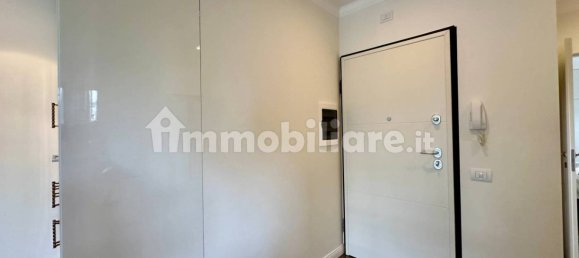 Квартира с 1 спальней в Кампионе д’Италия, Италия № 135314 2