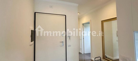 Квартира с 1 спальней в Кампионе д’Италия, Италия № 135314 3