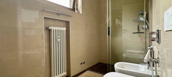 Квартира с 1 спальней в Кампионе д’Италия, Италия № 135314 4