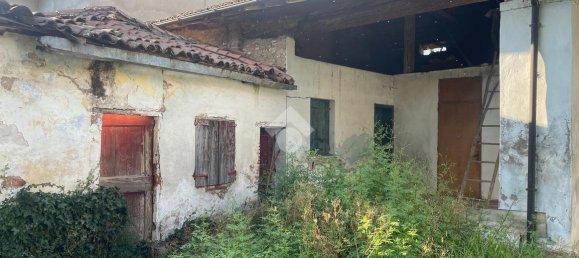 4 rooms House in Vicenza, Italy No. 20889 32