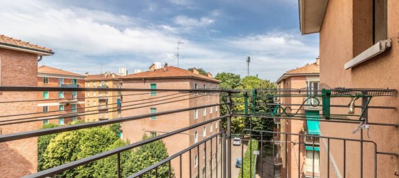 2 Schlafzimmer Wohnung in Bologna, Italy, Nr. 352584 5