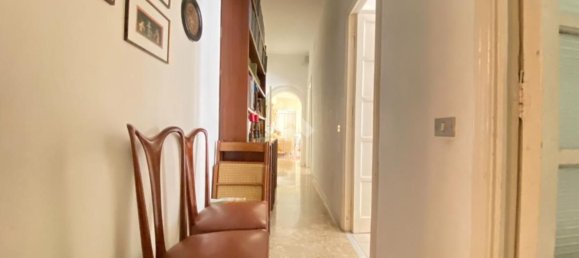 4 rooms Apartment in Naples, Italy No. 163399 11