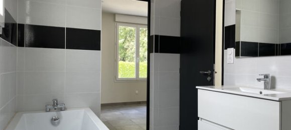 4 chambres Maison à Breuillet, France No. 96531 7