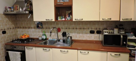4 rooms Apartment in Genoa, Italy No. 111999 14