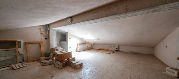 5 bedrooms House in Bibbiano, Italy No. 22885 43