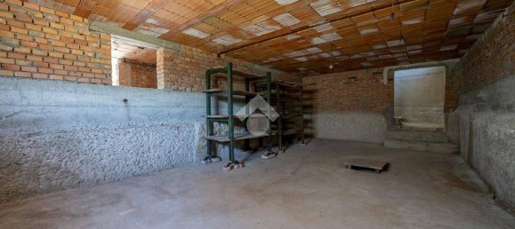 5 bedrooms House in Bibbiano, Italy No. 22885 45