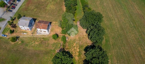 5 bedrooms House in Bibbiano, Italy No. 22885 5