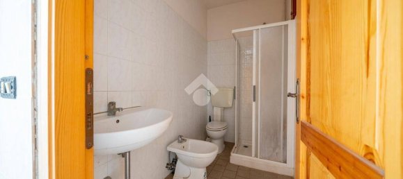 5 bedrooms House in Bibbiano, Italy No. 22885 30