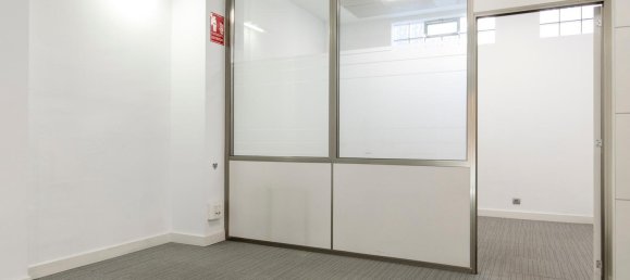 Oficina en Zaragoza, Spain 230 m² No. 66131 37
